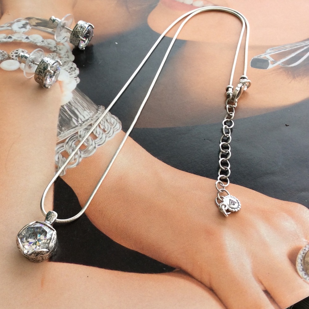 Silpada Center Stage Necklace
